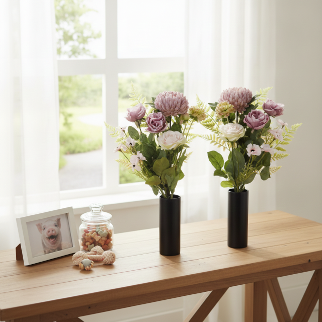【アーティフィシャルフラワー・造花 お墓・お仏壇向け仏花・供花1対-左右2束セット】薔薇＆マムの洋風供花（左右１対セット）