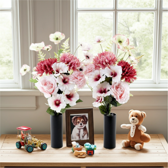 【アーティフィシャルフラワー・造花 お墓・お仏壇向け仏花・供花1対-左右2束セット】薔薇＆ハイビスカスの洋風供花（左右１対セット）