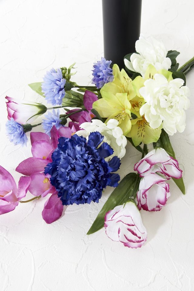 【造花・アーティフィシャルフラワー 仏花・供花】トルコキキョウとシンビジウムの墓花（左右１対セット）