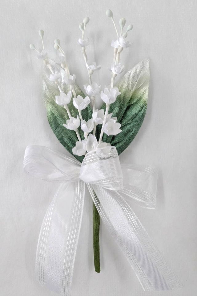 【卒業式・入学式・パーティー・イベント・式典用のコサージュ】ドイツスズランのアートフラワーコサージュ