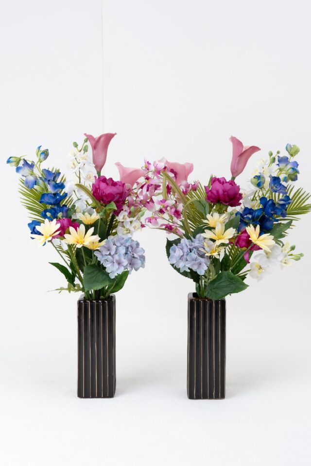 【洋風供花】高級造花 仏花 一対 お供え用アーティフィシャルフラワー｜ピオニー・カラー・胡蝶蘭 （贅沢仕立て お盆 お彼岸 命日 法事）