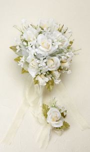 【アートフラワーウェディングブーケ】プリンセスローズコロニアルブーケ・ホワイト/オーバル