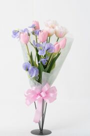 【リアルな高級造花の花束・気軽に贈れるカジュアルサイズ花束】チューリップとスイートピーのフレッシュブーケ