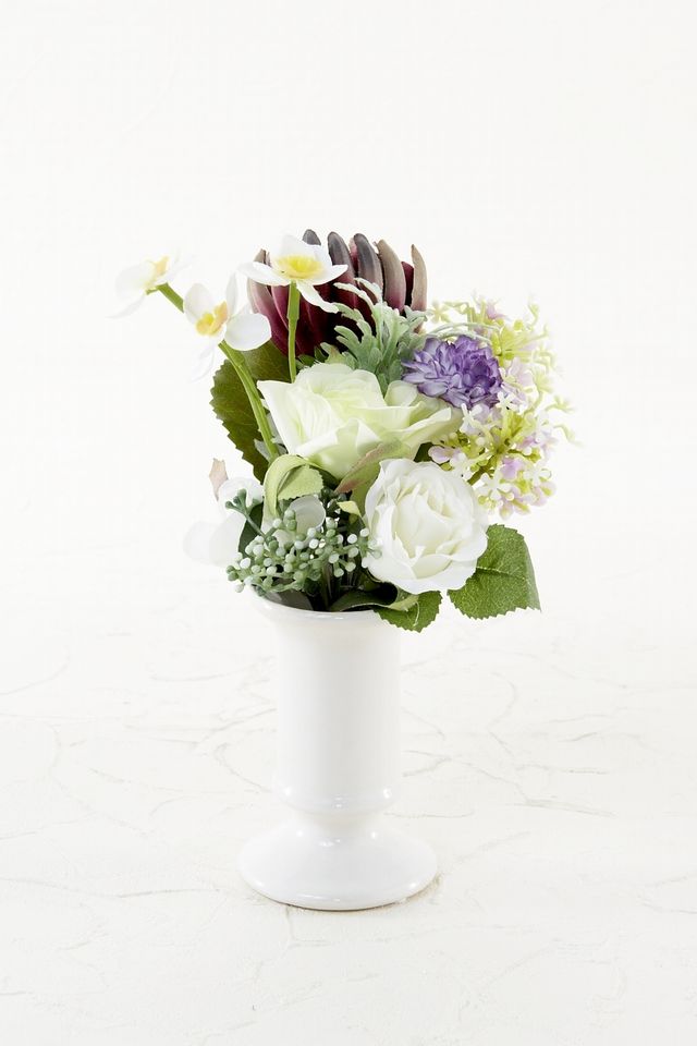 【アーティフィシャルフラワー・造花 お仏壇向けリトル仏花・供花】薔薇とマムのミニ仏花−1束タイプ