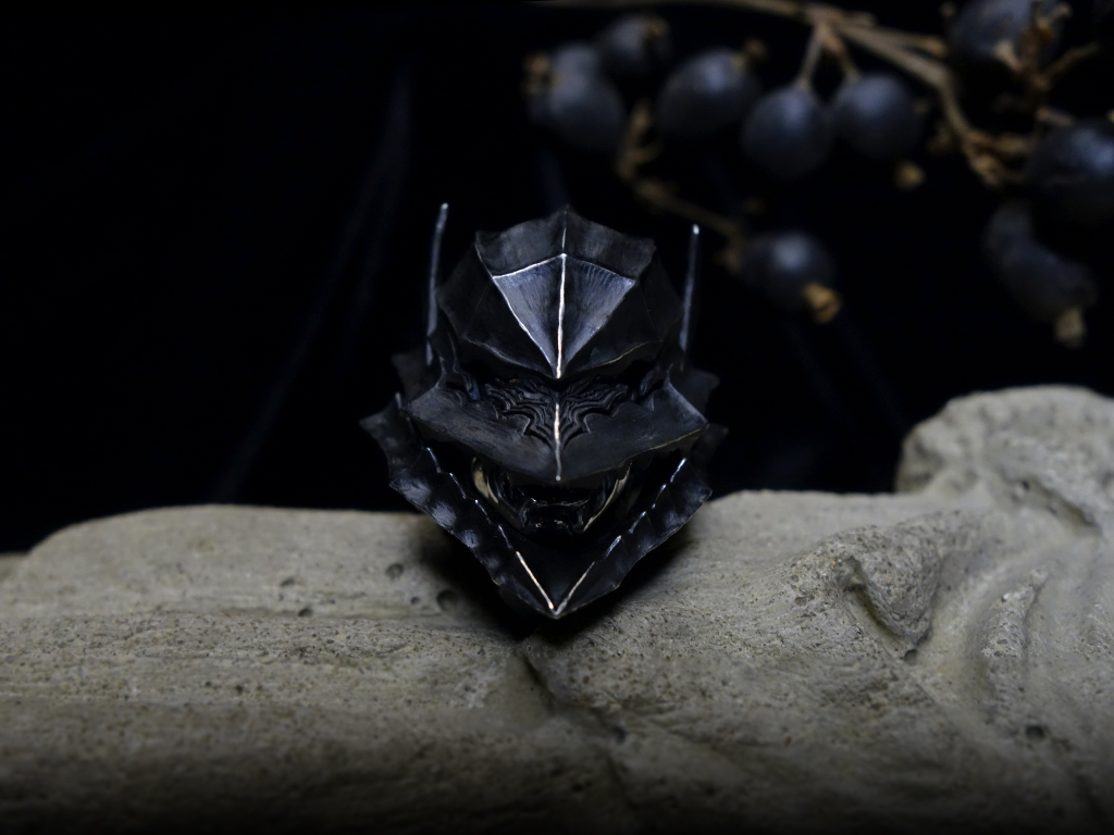 ガッツ　リング（狂戦士ヘルム付バージョン）
