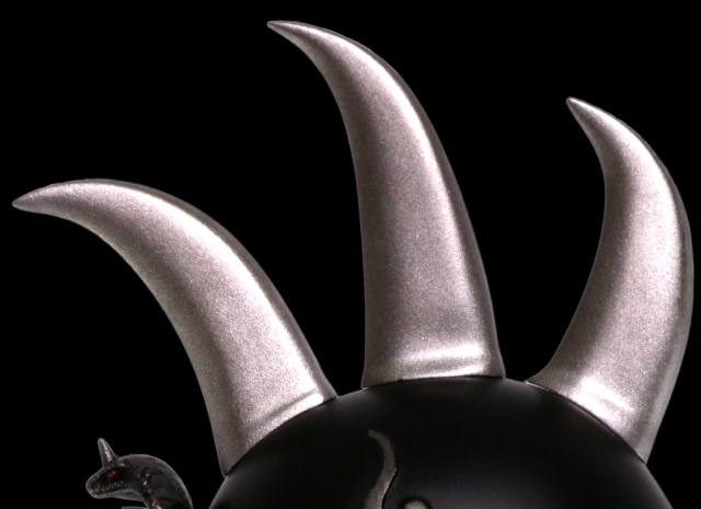 北斗の拳 “拳王兜”純金版（1/4スケール）