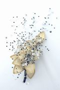 ブラックラインゴールドリーフコサージュ