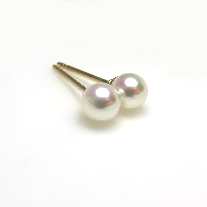 14kgf貝パールピアス（ホワイト系）/（ラウンド4mm）「ゴールドフィルド」（1ペア）