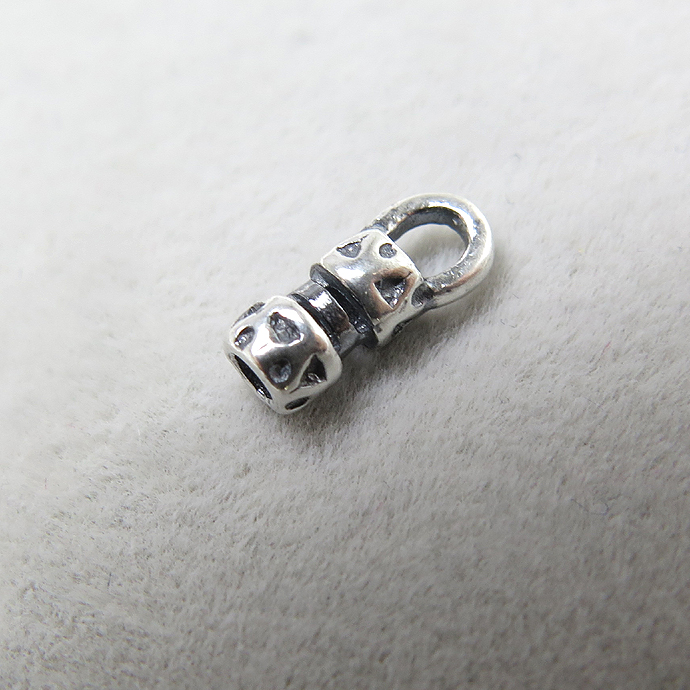 スターリングシルバー925/エンドキャップ・カツラ（ラウンド・内径1.5mm）【いぶし】「SV925」（10個）