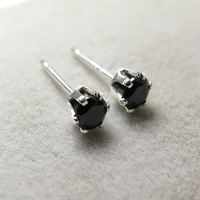 sv925シルバースタッドピアス（3mmラウンド6本爪）天然石ブラックスピネル（10ペア）