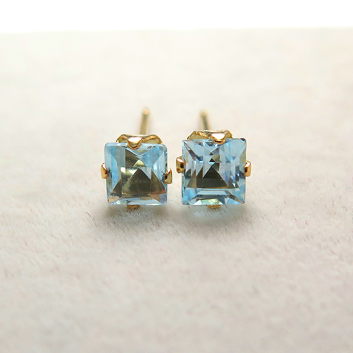 ゴールドフィルド/4mmスクエア4本爪・スタッドピアス（立て爪ピアス）・天然石ブルートパーズ「14kgf」（1ペア）