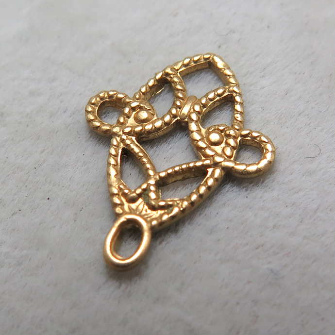 チャーム（アンティーク/ビンテージ調）（14mm×10mm）（真鍮ブラスカラー）（25個）