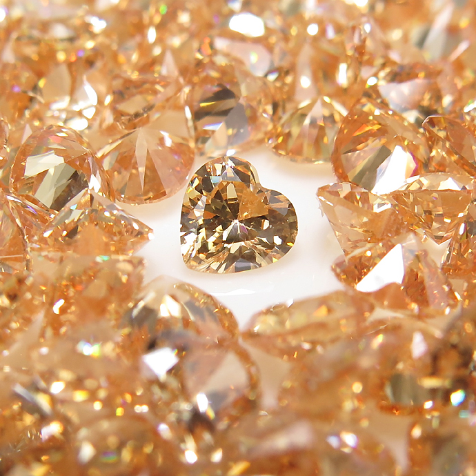 キュービックジルコニアcz【AAA】・ルース（裸石）・/ハート（シャンパン）【4×4mm】ファセットカット（25個）