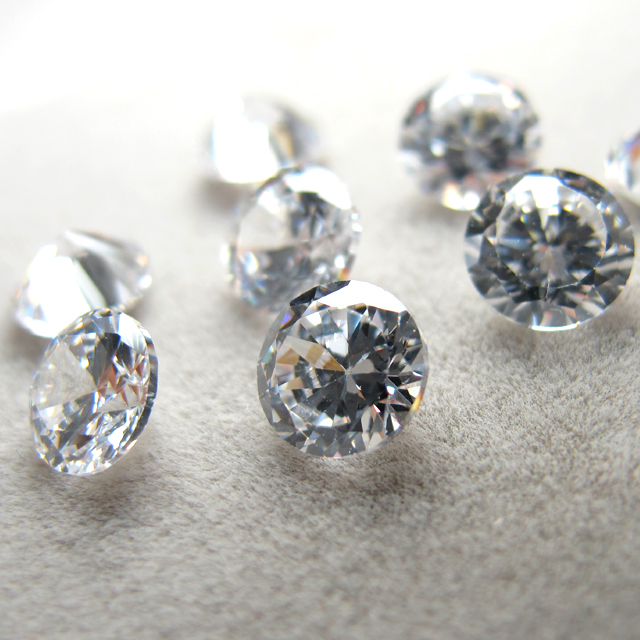 キュービックジルコニアcz（クリア）【AAA】・ルース（裸石）・/ラウンド【6mm】ファセットカット（250個）