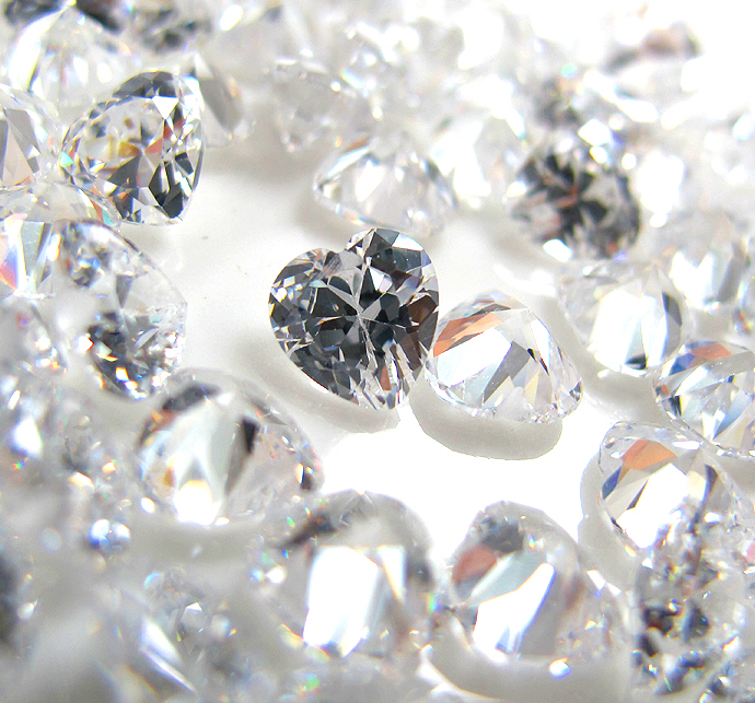 キュービックジルコニアcz【AAA】・ルース（裸石）・/ハート【4×4mm】ファセットカット（250個）