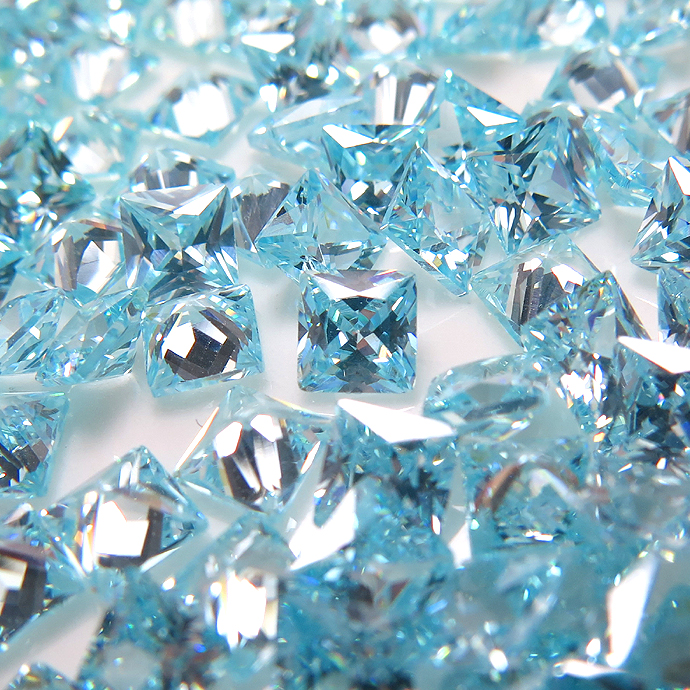キュービックジルコニアcz【AAA】・ルース（裸石）【アクアマリン】/スクエア【4×4mm】ファセットカット（25個）