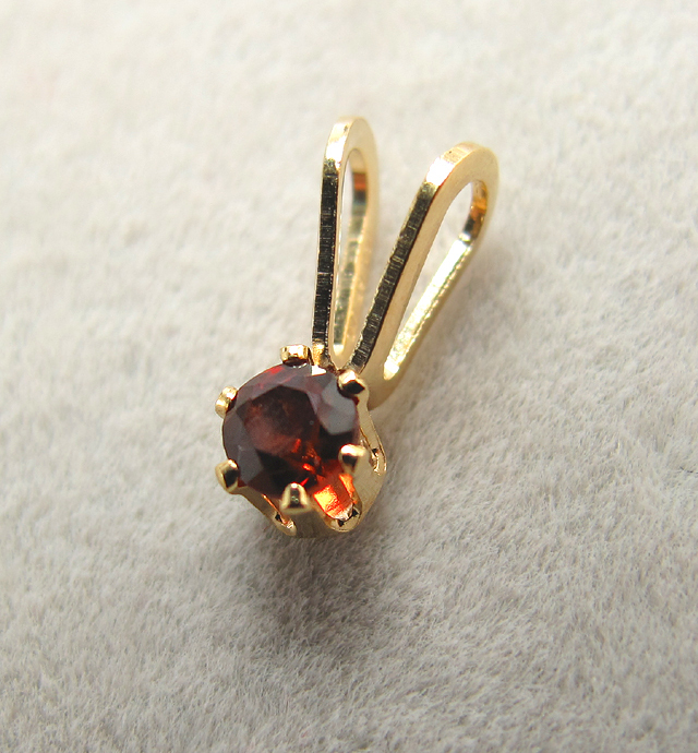 スタッドペンダントトップ「14kgf（ゴールドフィルド）」天然石ガーネット3mm/6本爪（5個）