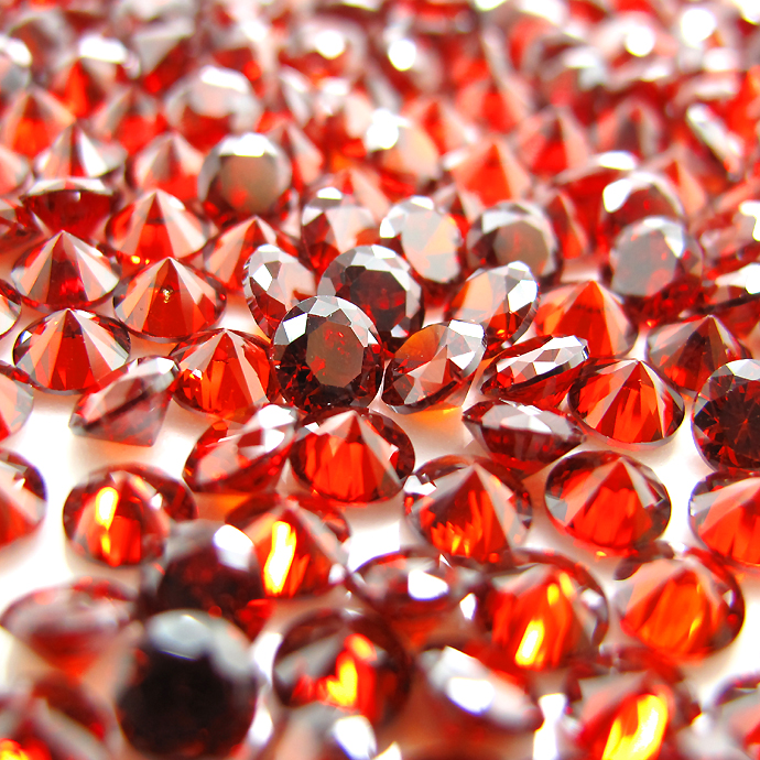 キュービックジルコニアcz（ガーネット）【AAA】・ルース（裸石）・/ラウンド【2mm】ファセットカット（39g入/3000個相当）