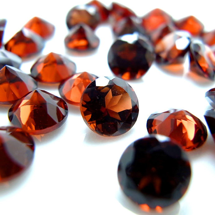 天然石ルース（裸石）・ガーネット/ラウンド【6mm】ファセットカット（6個）
