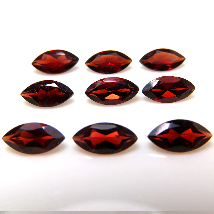 天然石ルース（裸石）・ガーネット/マーキス【8×4mm】ファセットカット（100個）