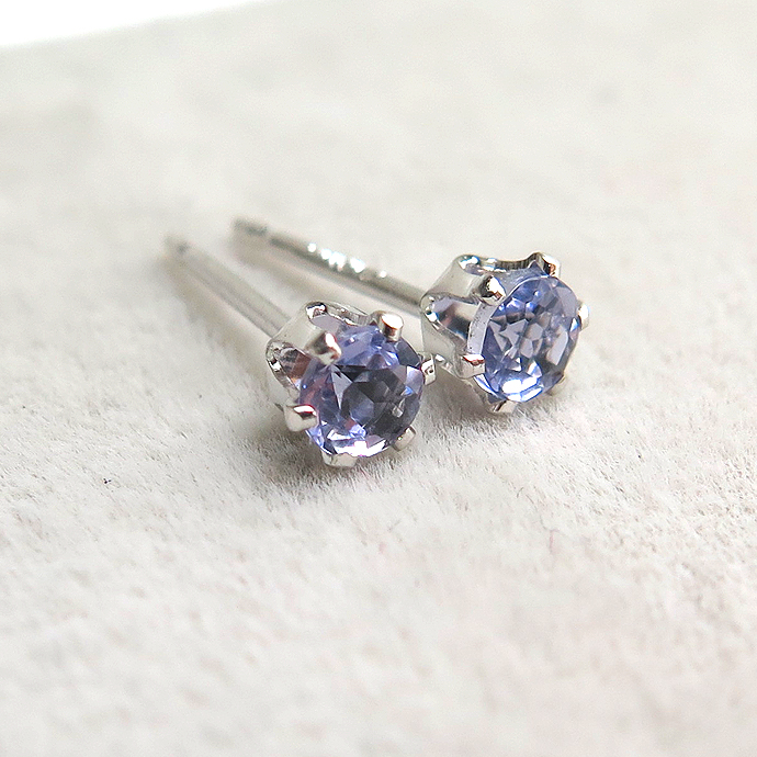 天然石アイオライト・6本爪ポストピアス（ラウンド3mm）「14kgf（ホワイトゴールドフィルド）（ロジウム）」（25ペア）