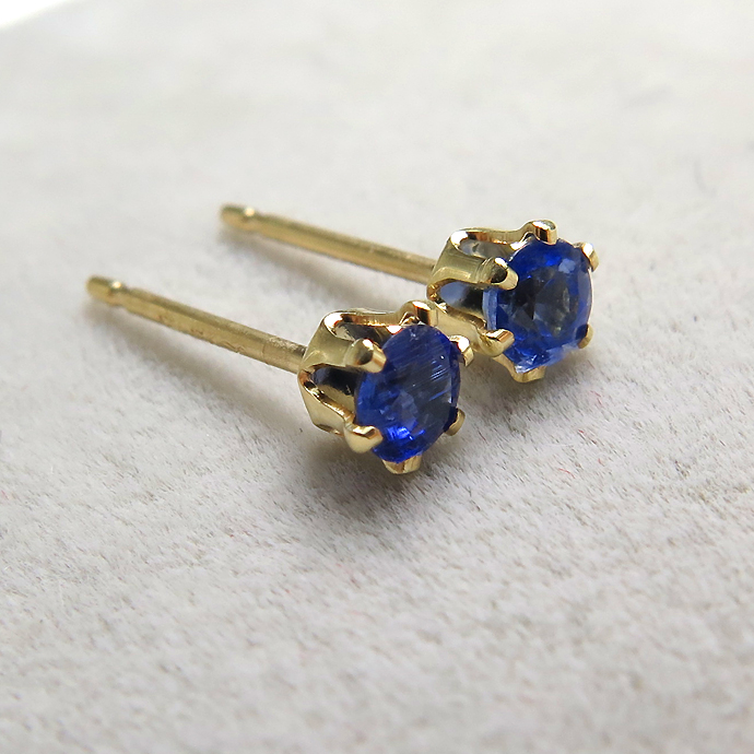 14k/3mmラウンド6本爪・スタッドピアス（立て爪ピアス）・天然石（カイヤナイト）「14金イエローゴールド」（1ペア）