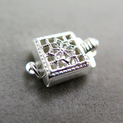 シルバーパーツ925/クラスプ・スクエア（8.5×8.5mm）（1個）