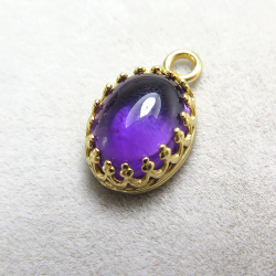 天然石アメジスト(アフリカ)・ペンダントクラウン（ベゼルセッティング/カボション）（オーバル・10×8mm）（真鍮ブラス・ゴールドカラー）（1個）