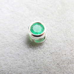 シルバー925/天然石エメラルド・ザンビア産/無処理（3mm）ベゼル「sv925」（5個）