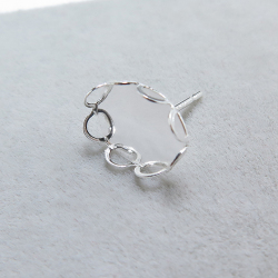 SV925シルバーパーツ/ピアス空枠・ベゼルカボションポストピアス（オーバル8×6mm）（5ペア）