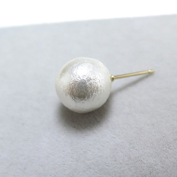 コットンパールピアス・ホワイト（10mm）「ゴールドフィルド（14kgf）」（2ペア）