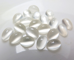 天然石ルース（裸石）・ムーンストーン/カボション（オーバル）【7×5mm】（25個）