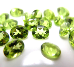 天然石ルース（裸石）・ペリドット/オーバル【6×4mm】ファセットカット（10個）