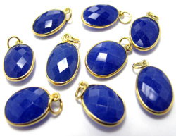 ゴールドプレーテッド・SV925/ペンダントトップ/天然石ブルーサファイア（染）/オーバル 14×10mm（ベゼルセッティング）（1個）