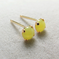 カボションピアス（天然石イエローサーペンティン 4mm）「ゴールドフィルド（14kgf）」（1ペア）