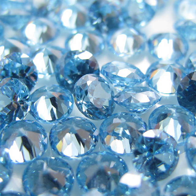 キュービックジルコニアcz アクアマリン a ルース 裸石 ラウンド 4mm ファセットカット 100個