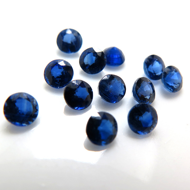 天然石ルース（裸石）・カイヤナイト（ネパール・加熱処理