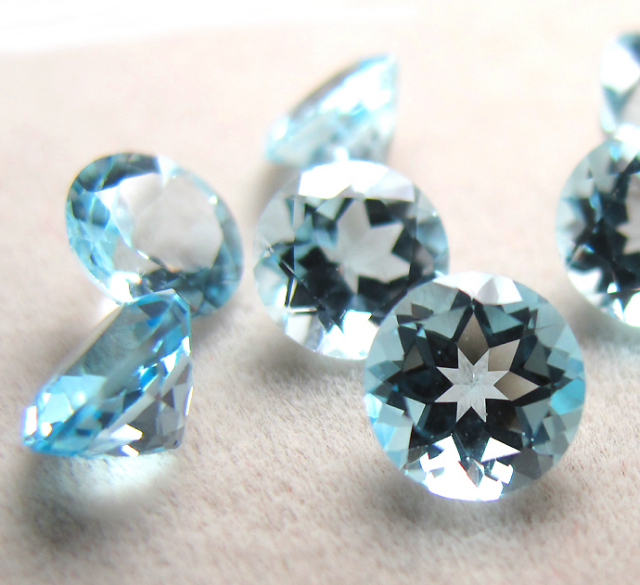 天然石ルース（裸石）・ブルートパーズ（スカイブルー）（ブラジル