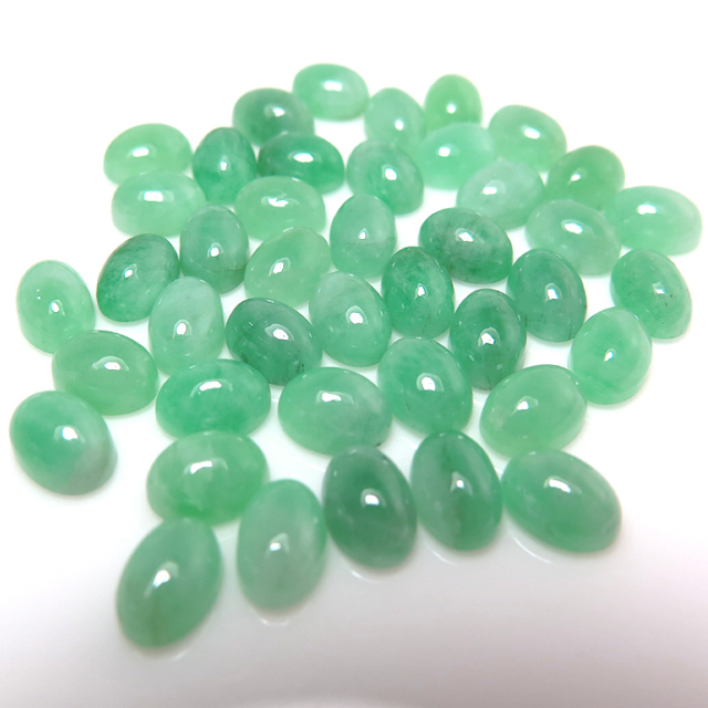 エメラルド 天然 1.072ct 中央宝石ソーティング付き 6.55㎜×6.20㎜×3.76㎜ 