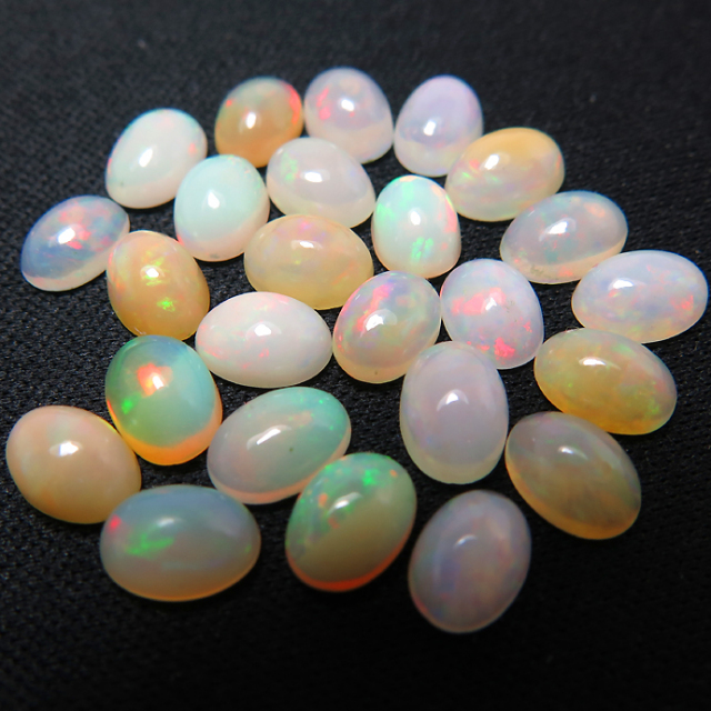 天然オパール 1.9カラット ルース 裸石 天然石 天然石ルース（裸石）・エチオピアンオパール（エチオピア