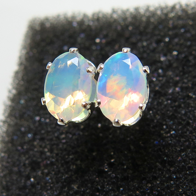 sv925シルバースタッドピアス（6×4mmオーバル6本爪）天然石エチオピア  