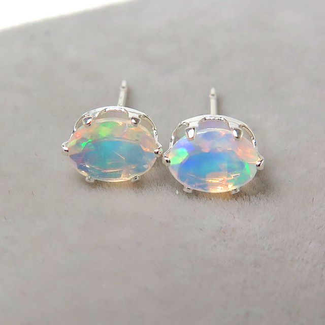 sv925シルバースタッドピアス（6×4mmオーバル6本爪）天然石エチオピア  