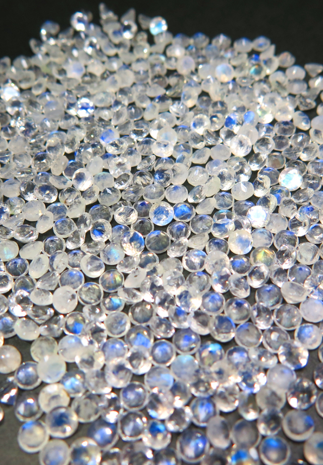 レインボームーンストーン 天然石ルース/ラウンド・ファセットカット