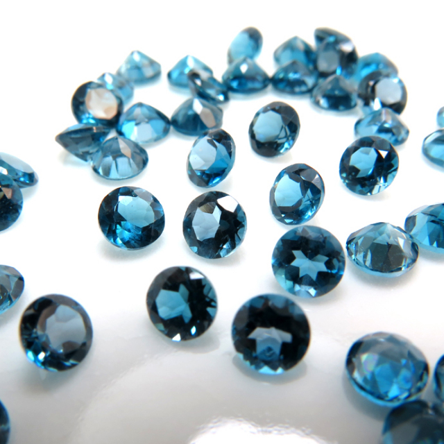 【一点物】ロンドンブルートパーズ ラウンド ルース ✩.*˚天然石 楽天市場】ロンドンブルートパーズ ルース ストーン 裸石 11月