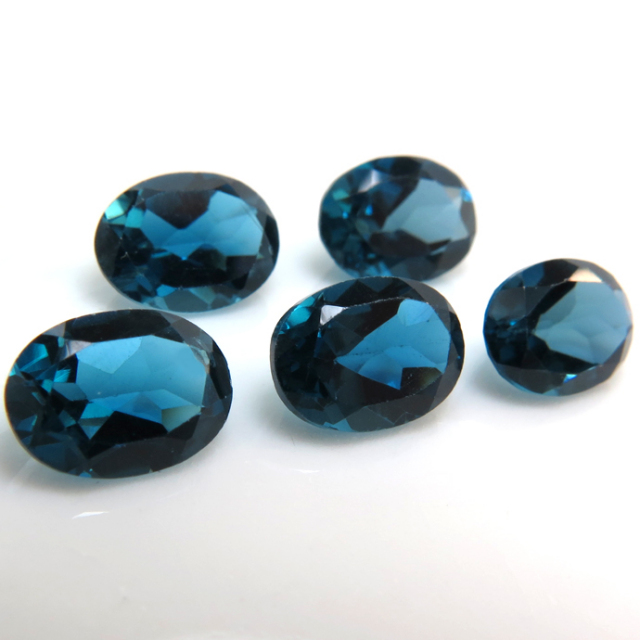 天然石ルース（裸石）・ブルートパーズ（ロンドンブルー）/オーバル【7