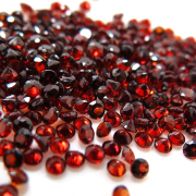 天然石ルース（裸石）・ガーネット/ラウンド【2mm】ファセットカット（30個）