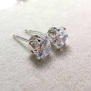 4mm6本爪ポストピアス（CZキュービックジルコニア・4mm）「14kgf（ホワイトゴールドフィルド）」（1ペア/2個）
