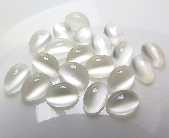 天然石ルース（裸石）・ムーンストーン/カボション（オーバル）【7×5mm】（25個）