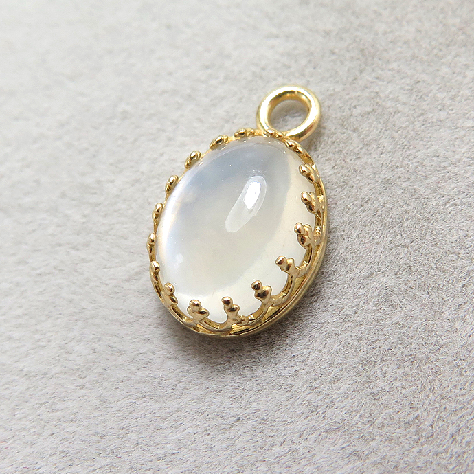 天然石ムーンストーン・ペンダントクラウン（ベゼルセッティング/カボション）（オーバル・10×8mm）（真鍮ブラス・ゴールドカラー）（5個）