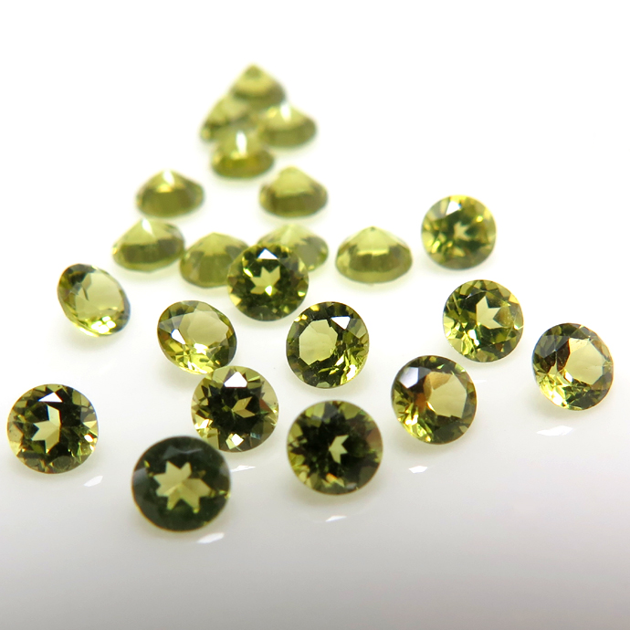 天然石ルース（裸石）・ペリドット（パキスタン産・非加熱）/ラウンド【3mm】ファセットカット（25個）